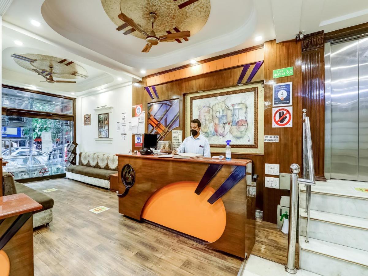Hotel Grand Park Inn Delhi  Buitenkant foto