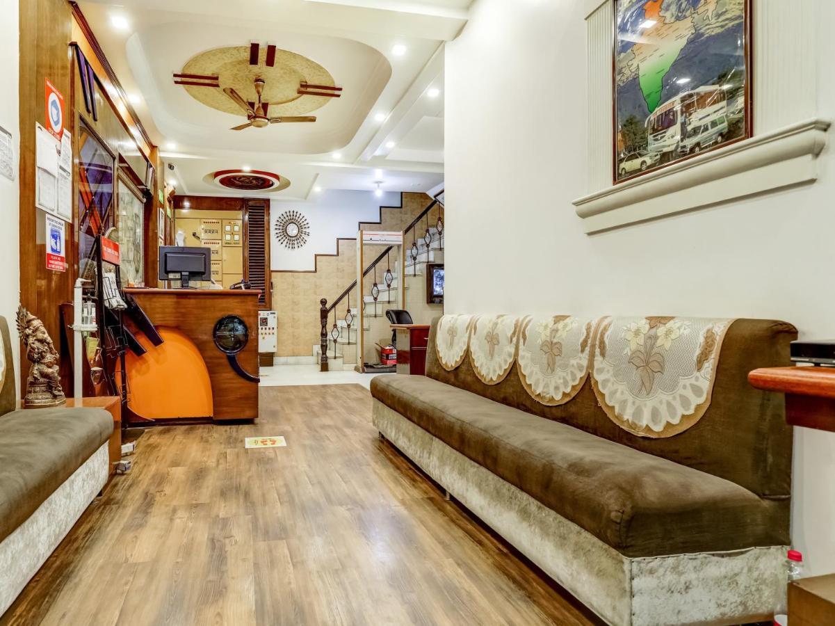 Hotel Grand Park Inn Delhi  Buitenkant foto