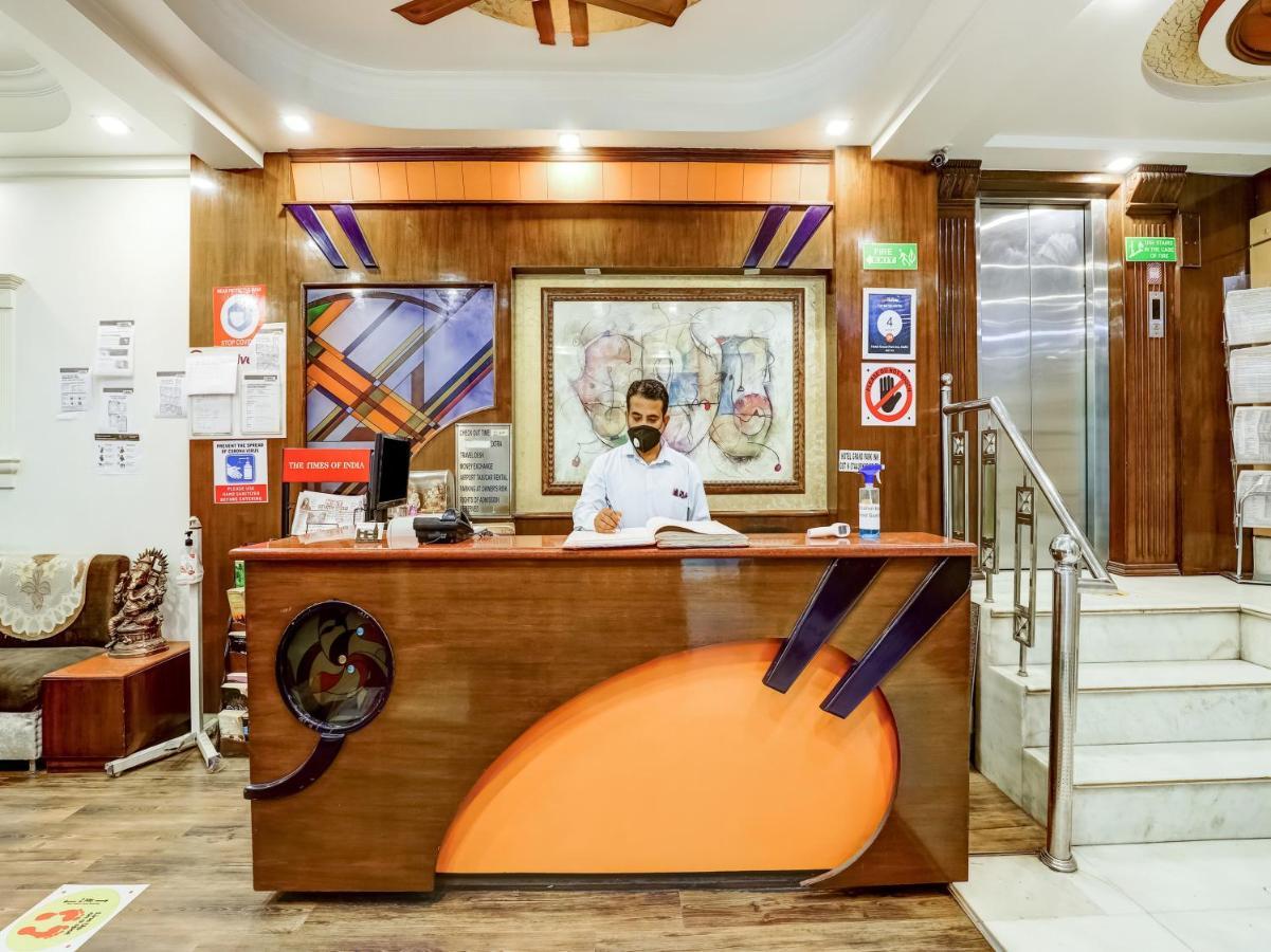 Hotel Grand Park Inn Delhi  Buitenkant foto
