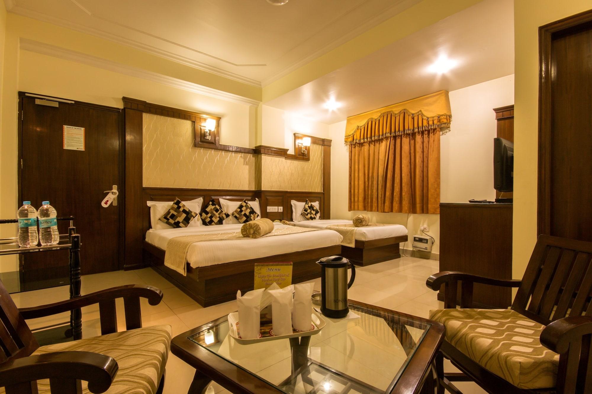 Hotel Grand Park Inn Delhi  Buitenkant foto