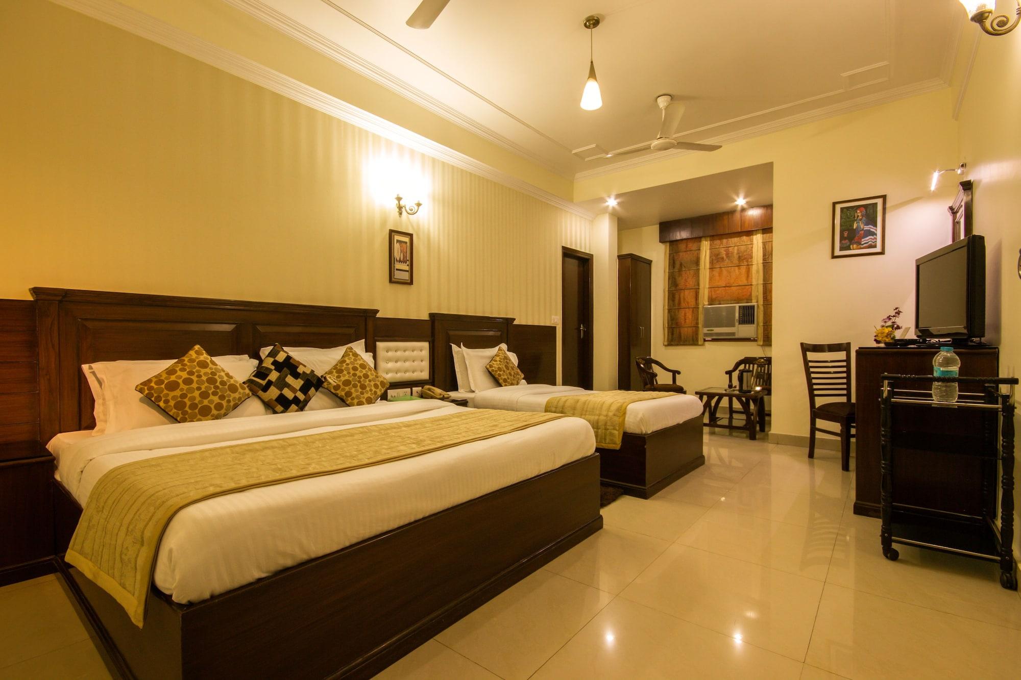 Hotel Grand Park Inn Delhi  Buitenkant foto