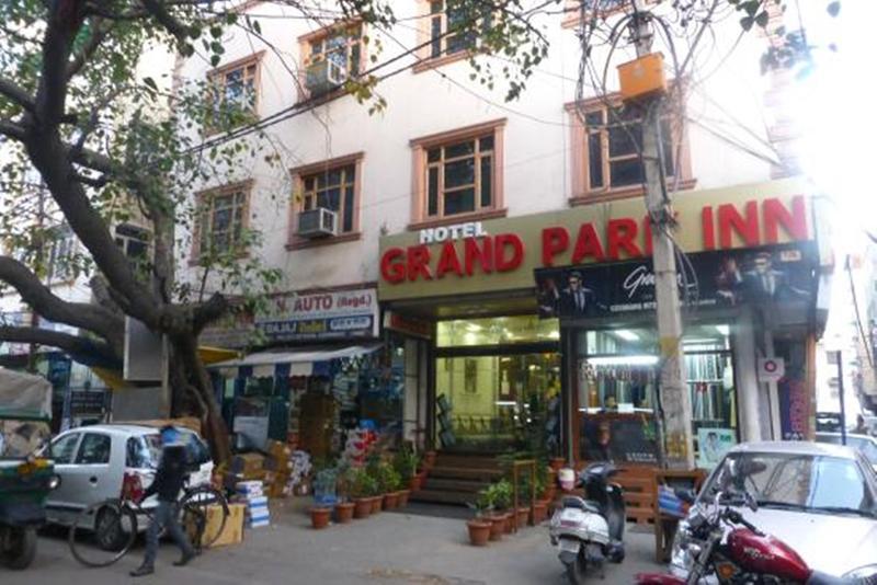 Hotel Grand Park Inn Delhi  Buitenkant foto