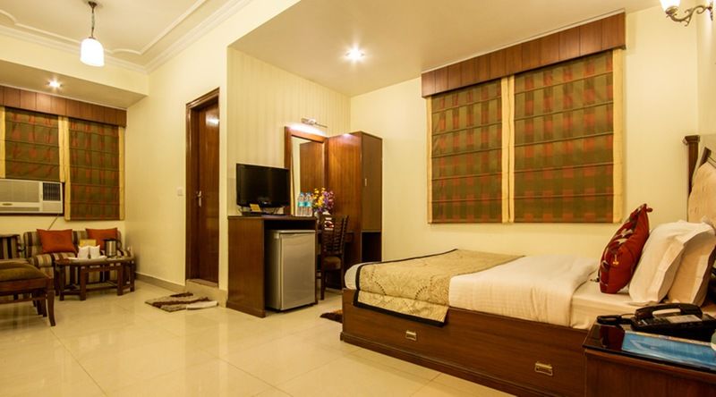 Hotel Grand Park Inn Delhi  Buitenkant foto