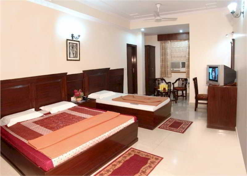Hotel Grand Park Inn Delhi  Buitenkant foto