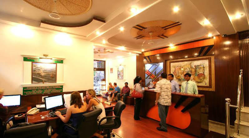 Hotel Grand Park Inn Delhi  Buitenkant foto
